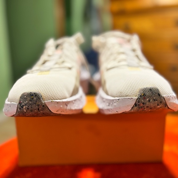 NEW Nike Crater Impact SE Men's Sneakers White/Sunkist Orange DEADSTOCK - Sz 13 - Picture 4 of 16